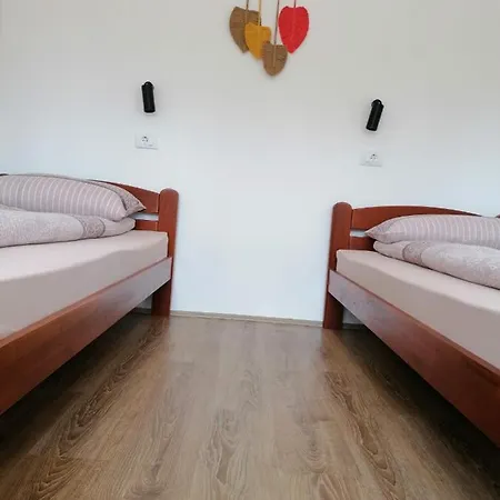 Ferienwohnung Nikolica Kuca Mitrovac Exterior foto